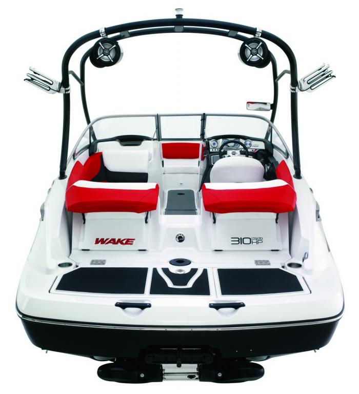 2010 Sea-Doo 210 WAKE sport boat studio - rear.jpg