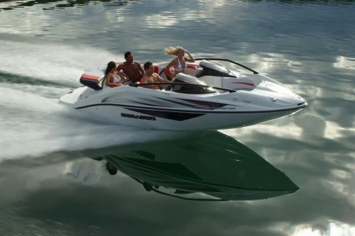 2010 Sea-Doo 200 Speedster sport boat - on-water.jpg